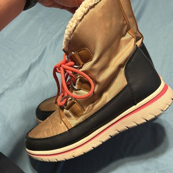 Target Women's Winter Waterproof Lace Up Ankle Boots Size 8 - Picture 4 of 9